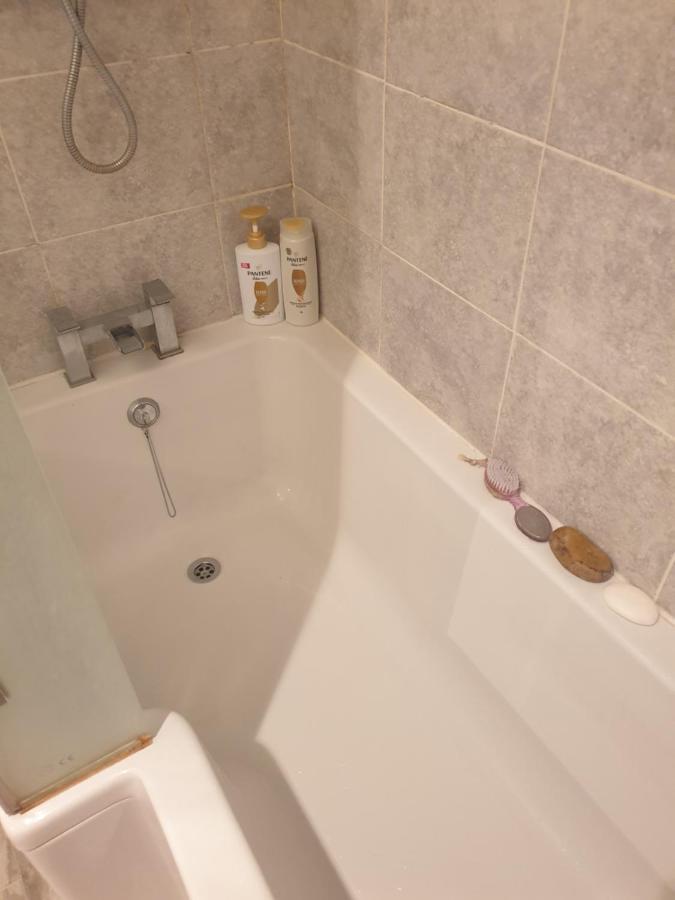 Harry Potter Theme Double Room In Shared House Watford  Esterno foto